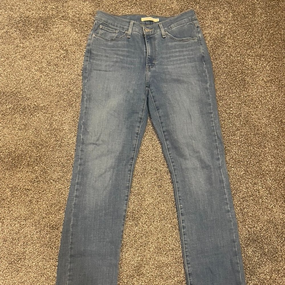 levi straight leg jeans